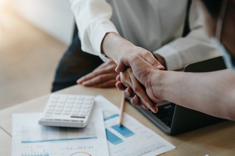 Aplomados-construcciones-y-reformas-Valencia-buscamos-financiacion