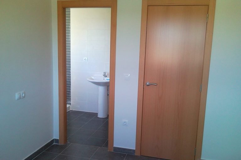 aplomados-construcciones-y-reformas-valencia-unifamiliares-pareadas-en-Puig-i-Lis-7